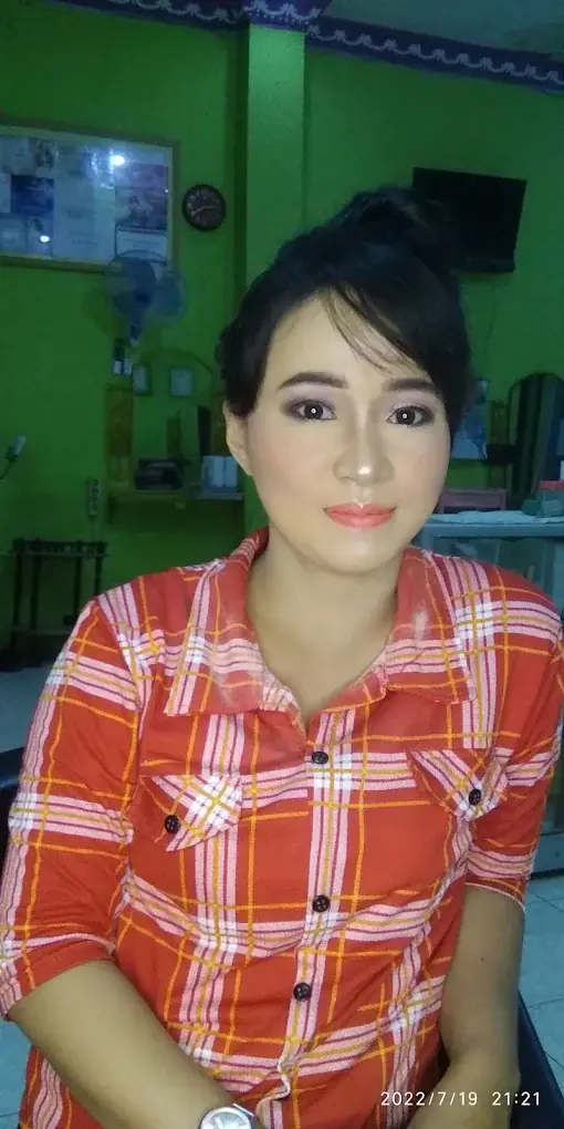 Tini Salon