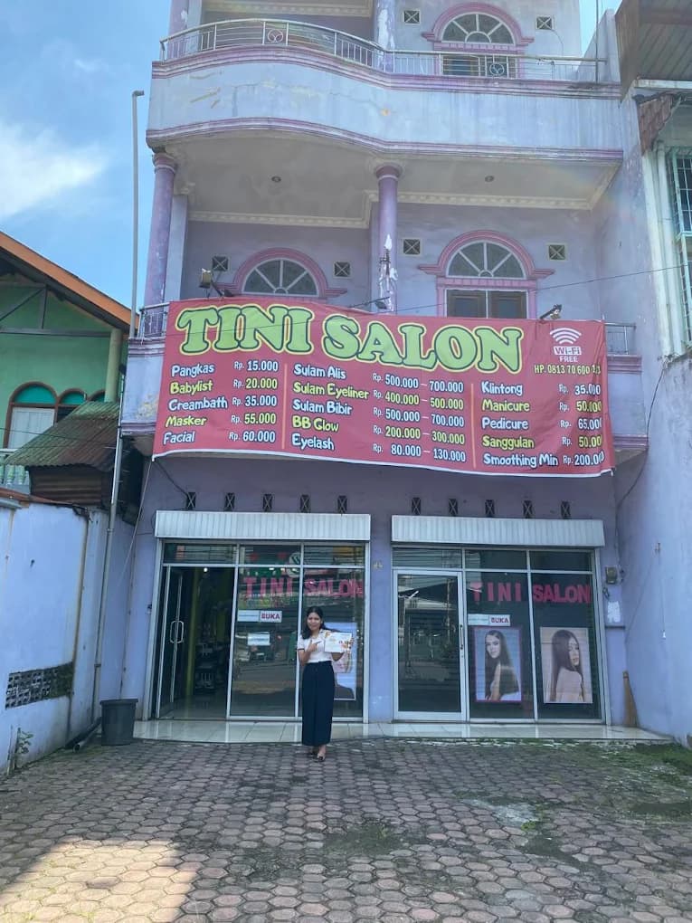 Tini Salon