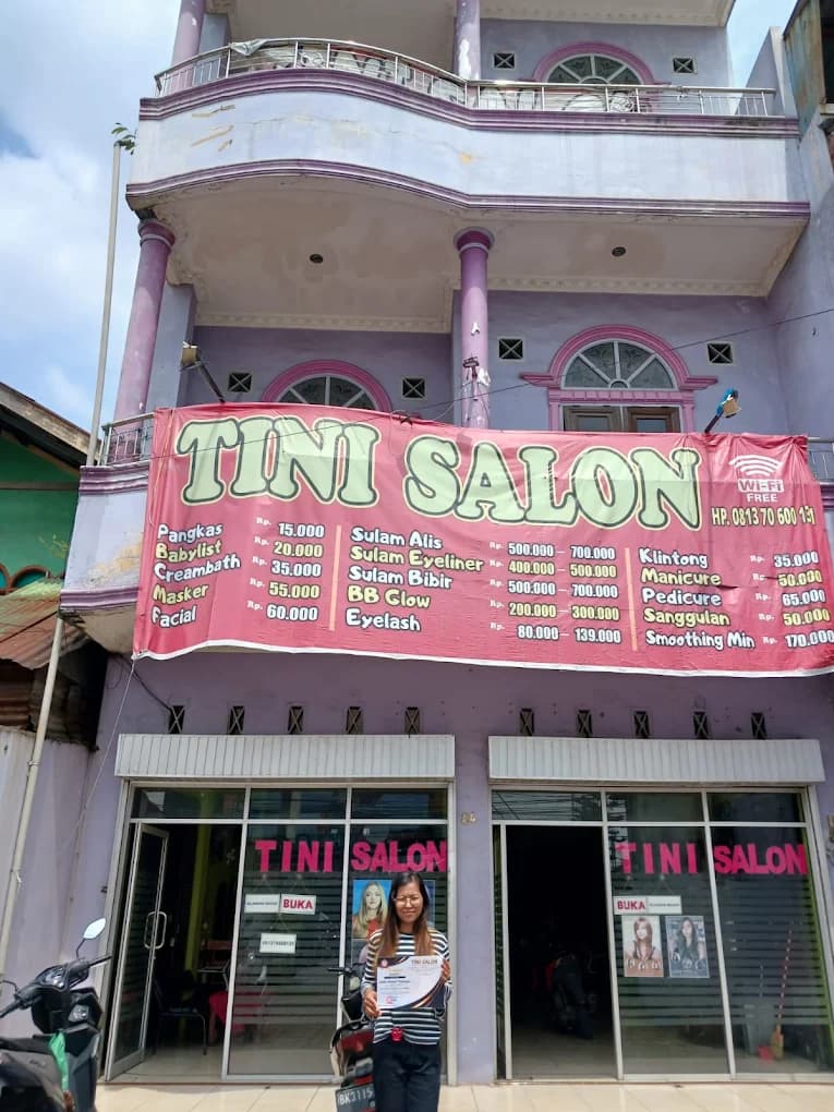 Tini Salon